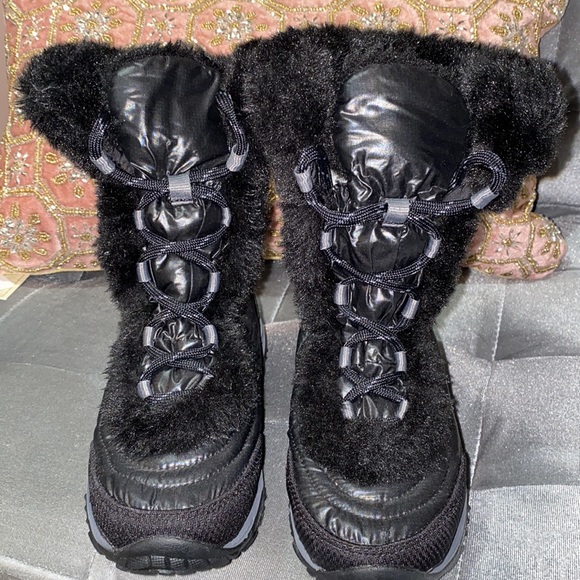 Girls NorthFace Nuptse SNOW ❄️❄️Boots Size 1 Water Repellent Down Fill - Picture 5 of 8